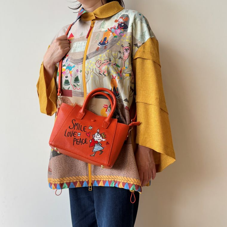 アルベロベロ ぶたさん刺繍入り レザー2WAYバッグ